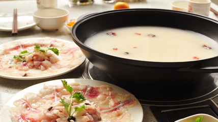 巴國(guó)工廠(chǎng)火鍋 網(wǎng)絡(luò)文化經(jīng)營(yíng)下的餐飲創(chuàng)新之路